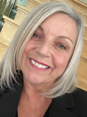 Paula Knight